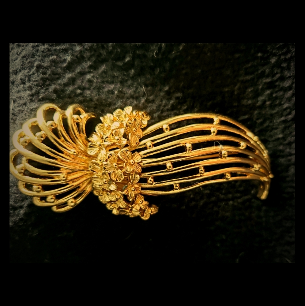 Monet Vintage Gold Brooch (signed)